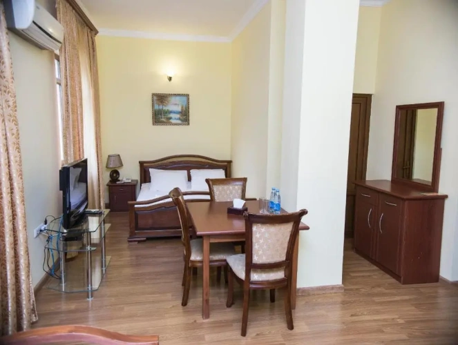 Triple room