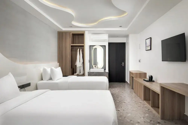 Deluxe Twin room with balcony