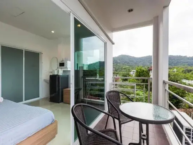 Number 4 Apartment