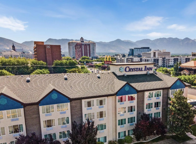 Crystal Inn Hotel & Suites photo 20