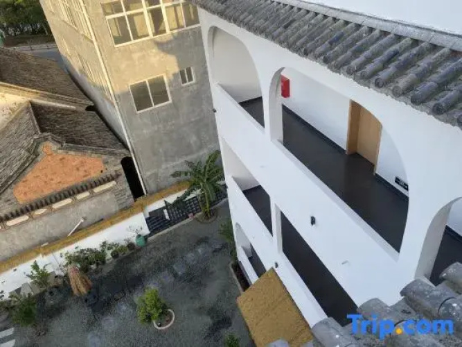 Dali Little Home Sea View Hostel