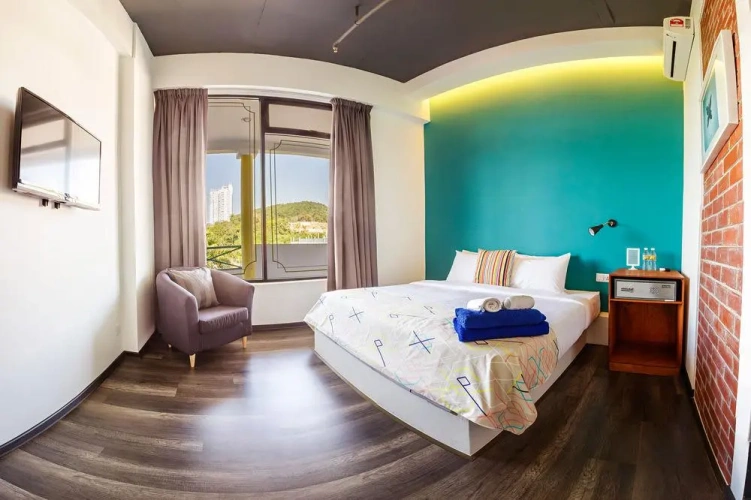 Triple Suite