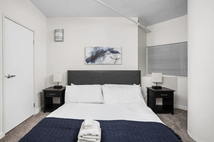 5BR Cozysuites The Block with Pool Table