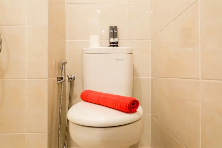 Comfy Studio Mustika Golf Apartment