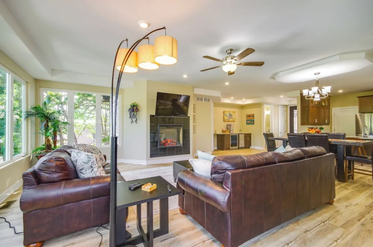 Lakefront Osage Beach Retreat W/ Boat Slip! - Lake Ozark, MO