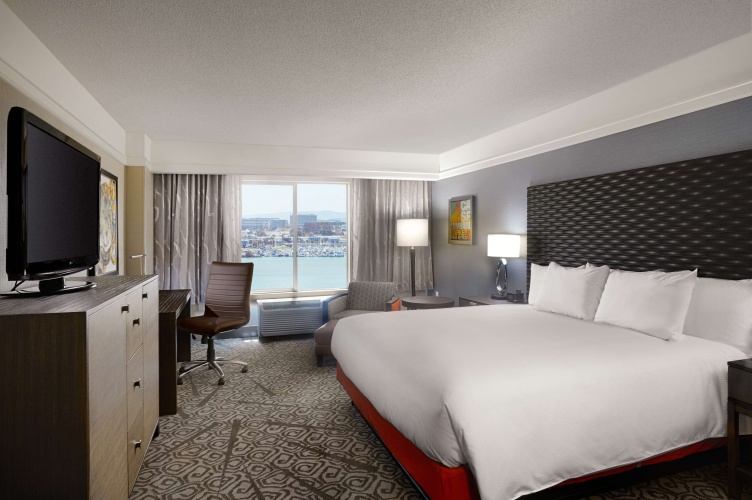 DoubleTree by Hilton San Francisco Airport North Bayfront photo 7