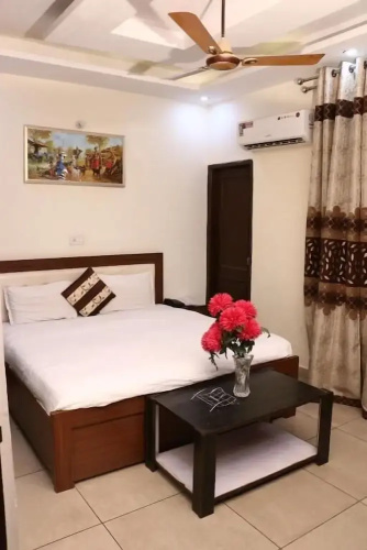 Gaurav Resorts And Apartment