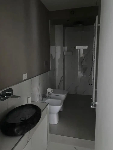 1 Bedroom Business room