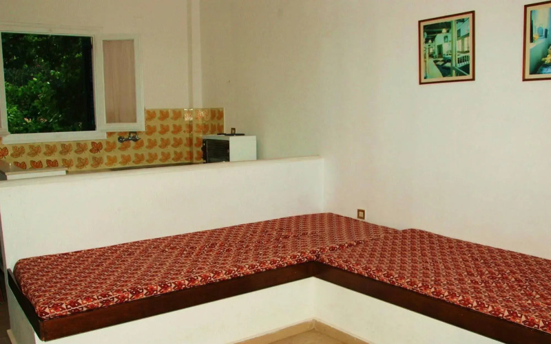 Anna Apartments