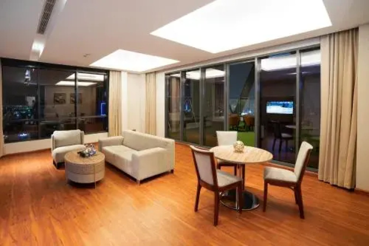 V Boutique Hotel