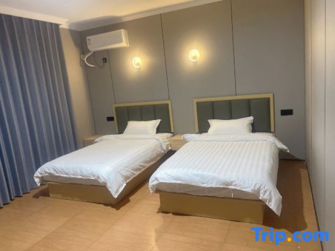 Shanghai Chenglong Hotel
