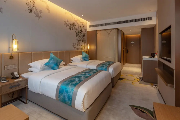 Huatuo platinum Garden Hotel