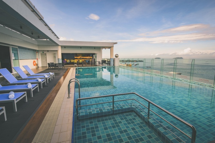 Mercure Kota Kinabalu City Centre photo 8