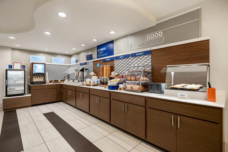 Holiday Inn Express Hotel & Suites Fredericksburg photo 25