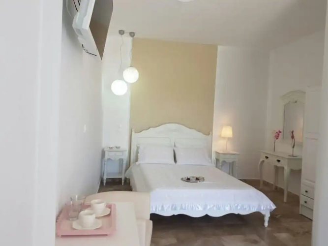 Eleana Studios