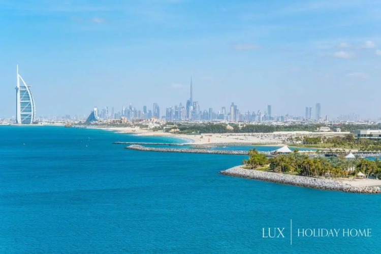 LUX - Opulent Island Suite Burj Khalifa View 1 - Image 3