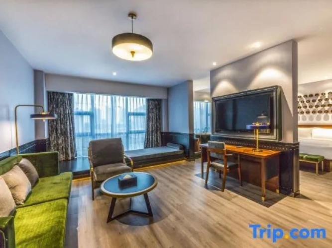 Double Suite
