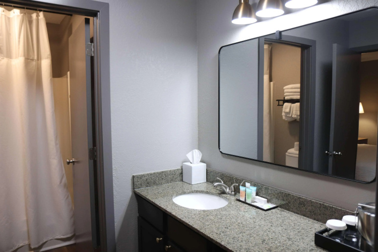 Eastland Suites Hotel & Conference Ctr, Trademark By Wyndham photo 8