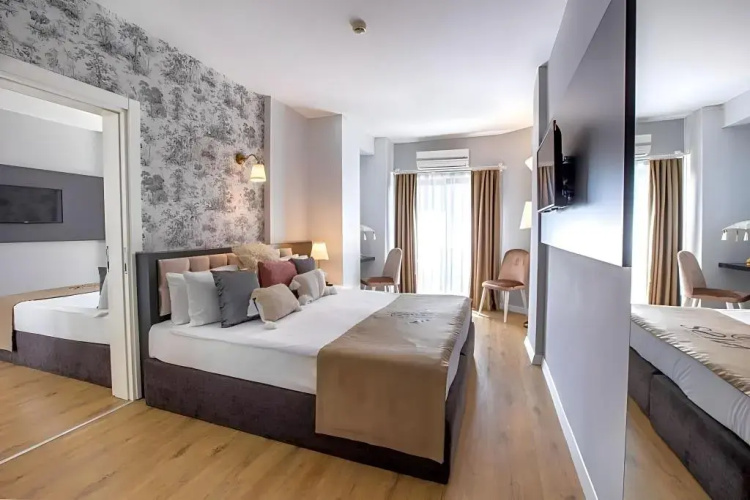 Lara Atalla Hotel
