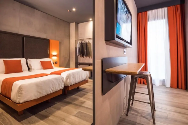 Twin room