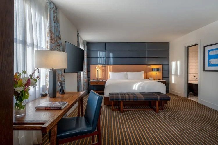 Double Junior Suite with partial view