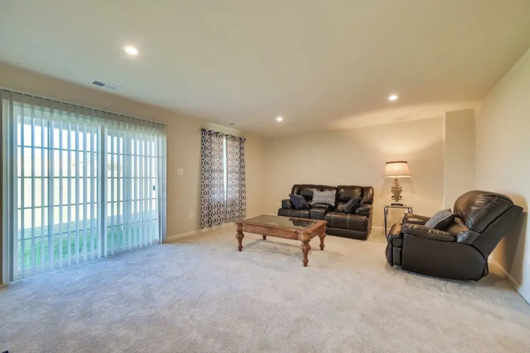 Spacious Hedgesville Retreat ~ 5 Mi to Golf Course