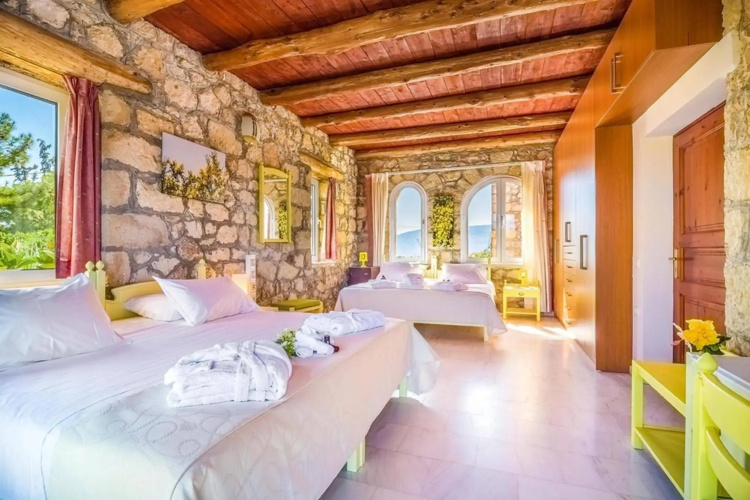 Kastro Estate
