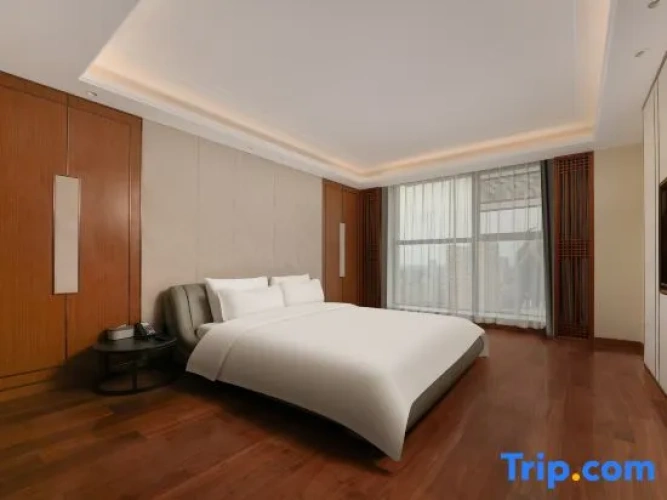 Deluxe Family Suite