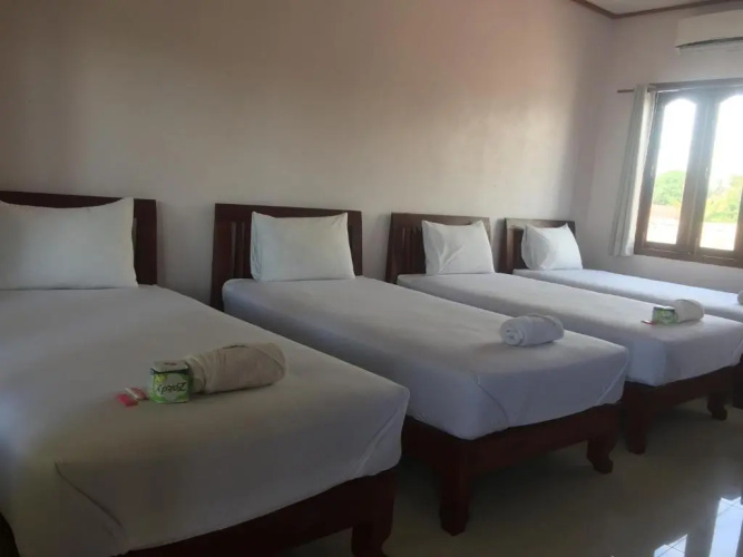 Mama Leurth Sunset Guesthouse