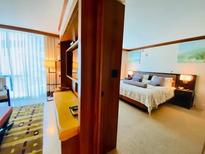 Carillon Miami Beach Private Suites