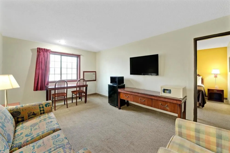 Howard Johnson Express Inn - Denton
