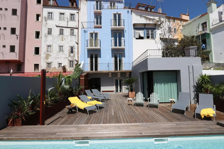 Downtown, Lisbon Apartment