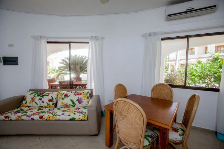 Los Corales Beach Village