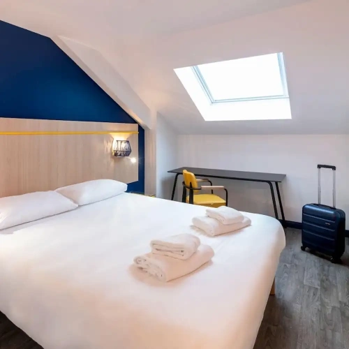 2 Bedrooms Apartment