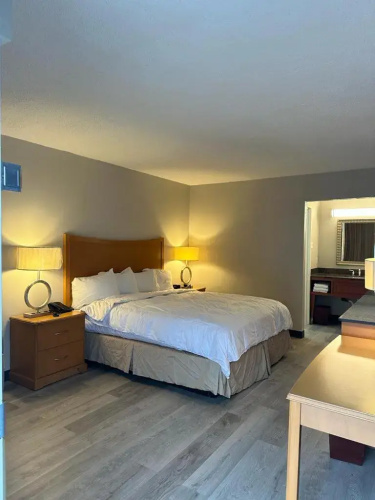 Knights Inn Lanett