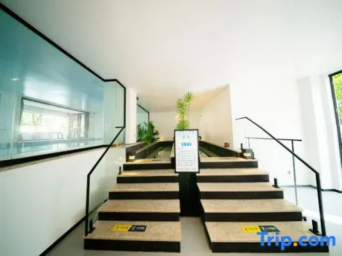 Jinxi Hot Spring Hotel