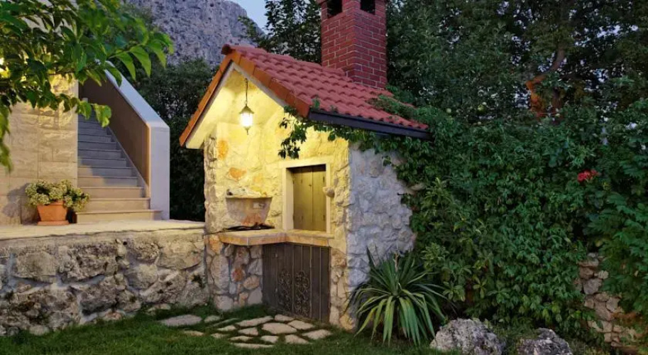 Villa Aurora