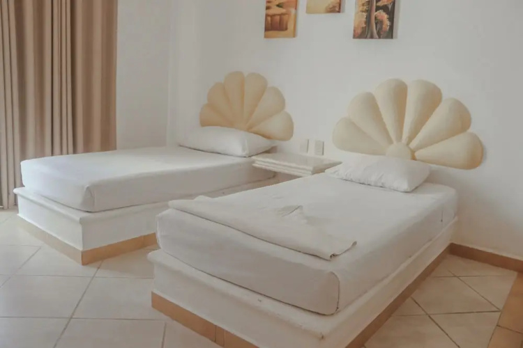 Hotel manzana blanca