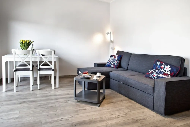 Apartment with balcony