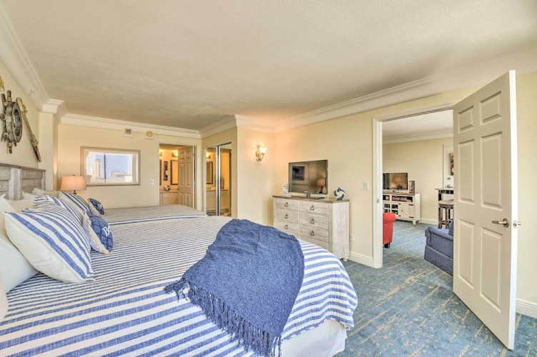 Daytona Beachfront Condo w/ Ocean View