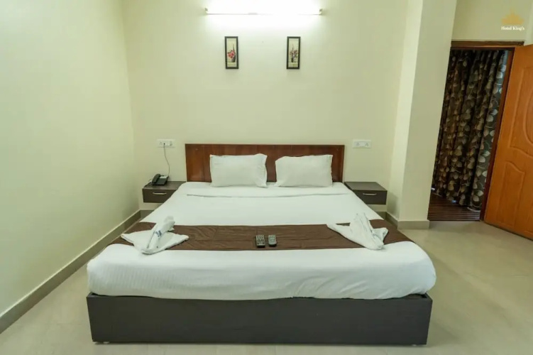 Hotel The King's