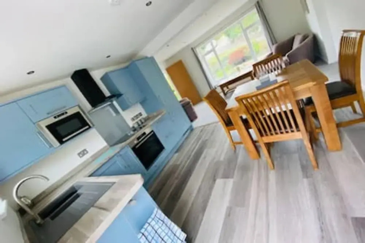 Mousehole Two-bed Bungalow With Parking