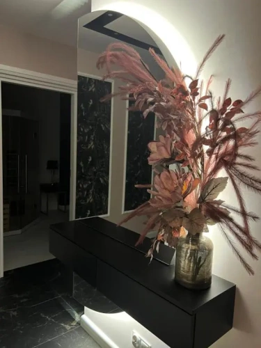 3 Bedrooms Apartment