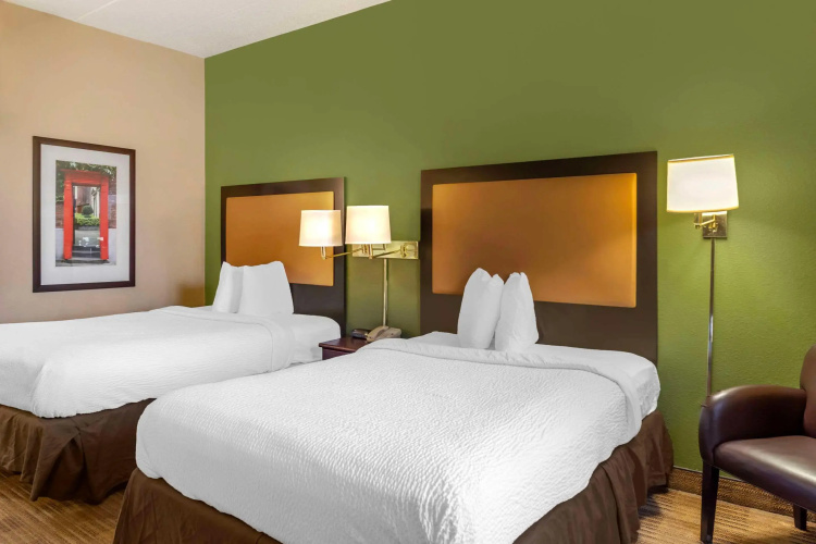 MainStay Suites Chicago Hillside