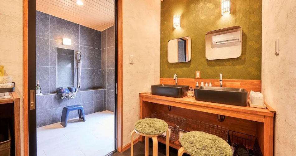 Panoramic Mt. Fuji Views from All Rooms – VISION GLAMPING Resort & Spa YAMANAKAKO