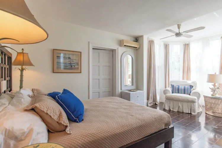 Captain'S Quarters: Restored Waterfront Home With Sunset Views