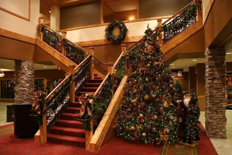 Wilderness At The Smokies – River Lodge Suites - Sevierville, TN