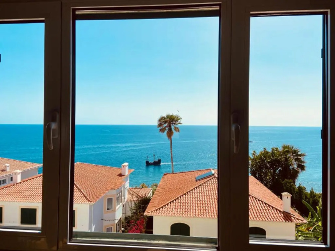 Ocean Cliffs Apartments