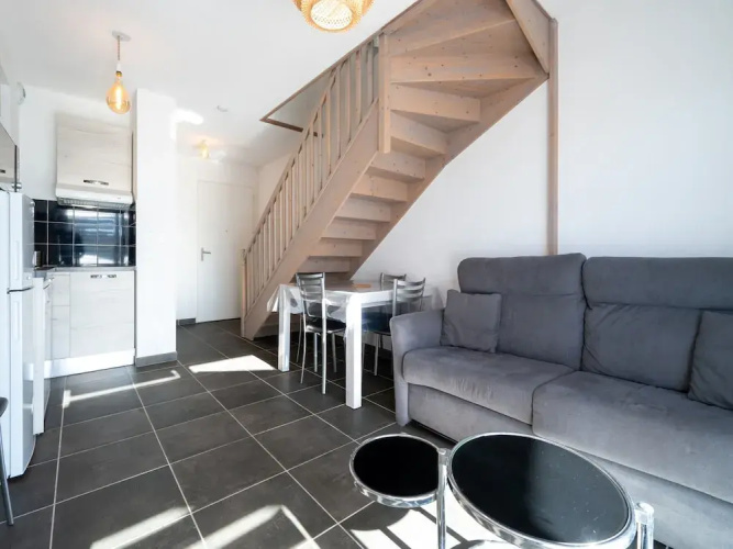 Bright Villa Stay in Serignan
