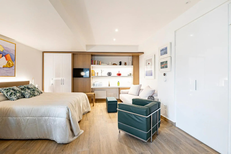 102- HiEndAccomodation-TopLocation
